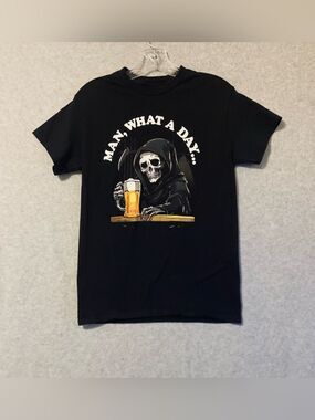 DOM Man, What A Day Black Graphic Tee Short sleeves Sz S